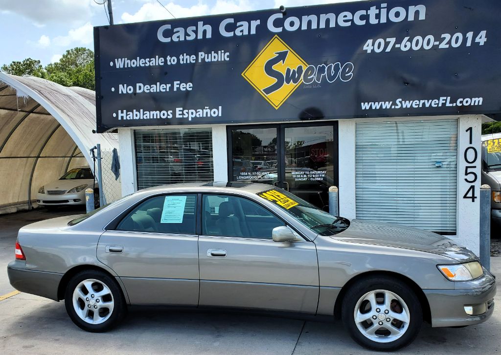 2001 Lexus ES - $4,750