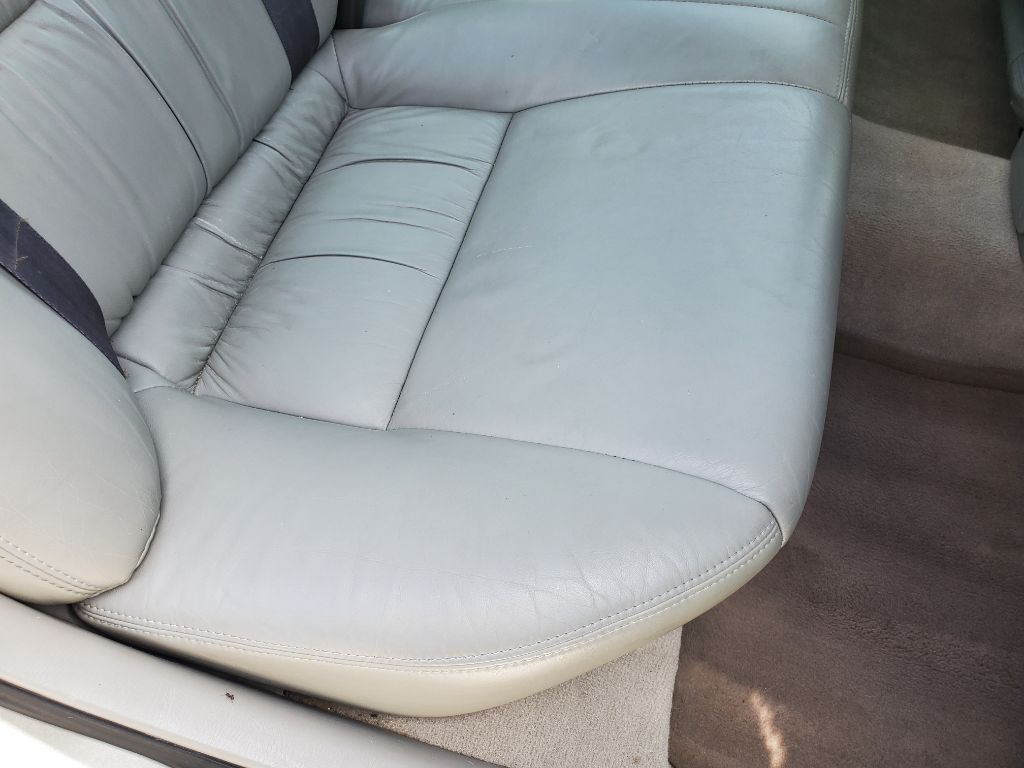 2001 Lexus ES - $4,750