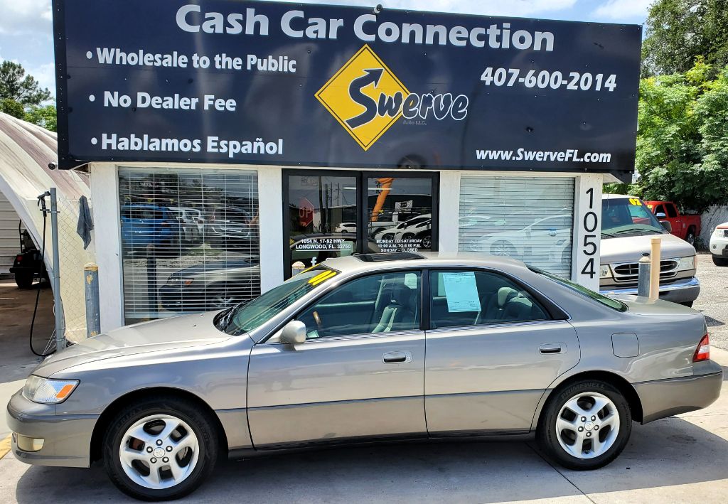 2001 Lexus ES - $4,750