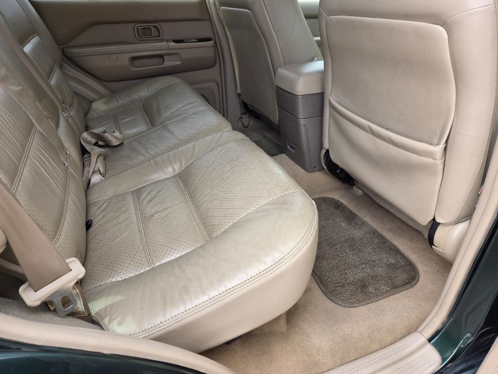 2001 Nissan Pathfinder - $6,750