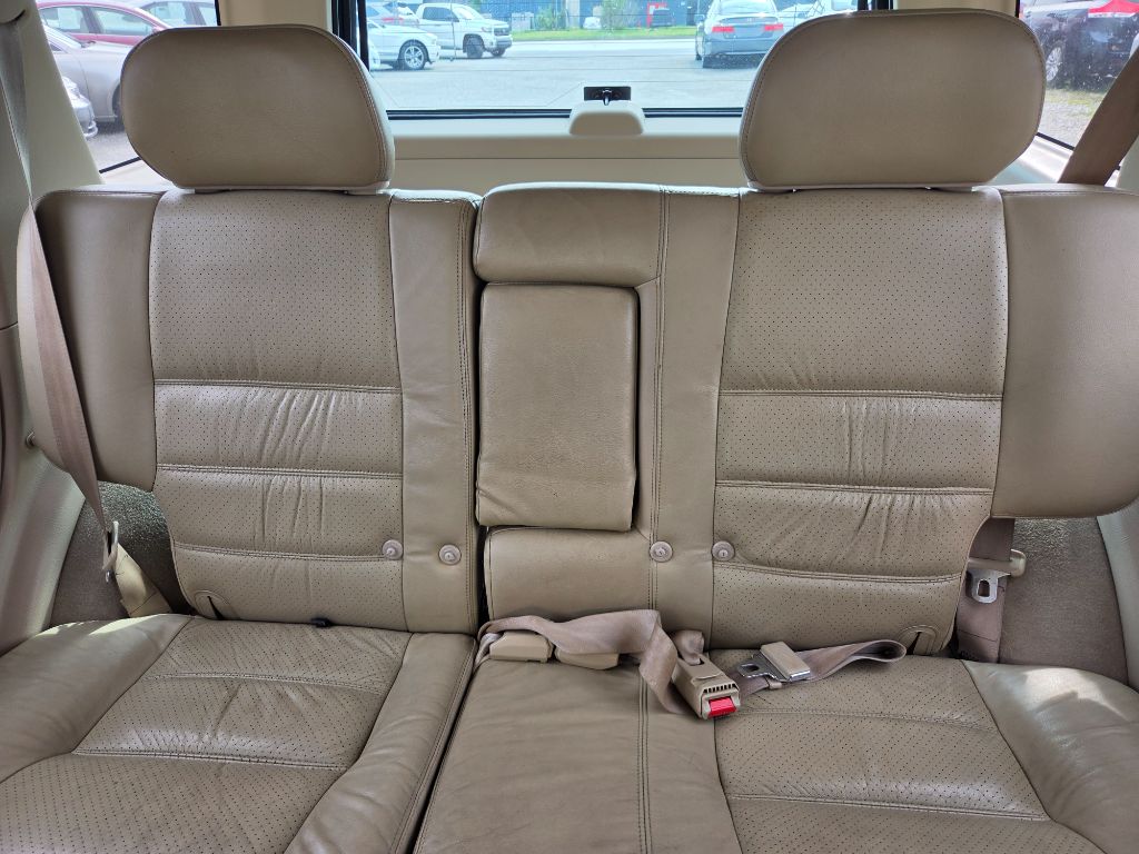 2001 Nissan Pathfinder - $6,750