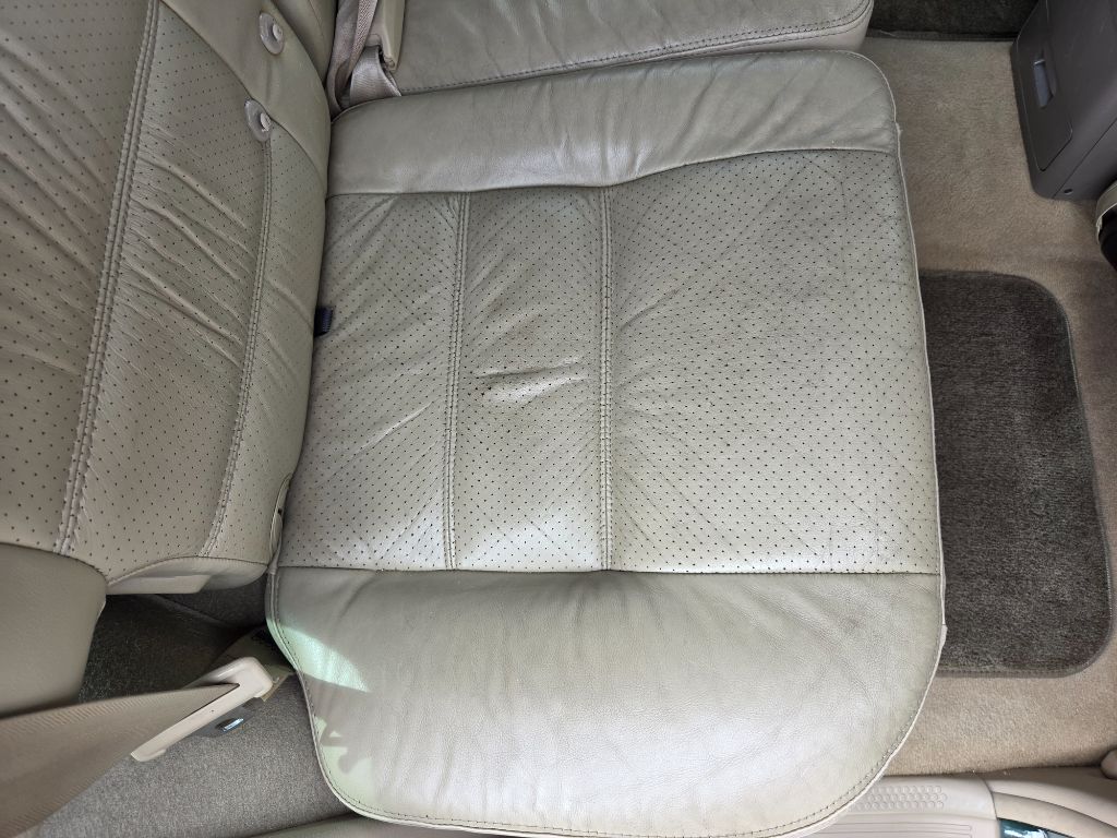 2001 Nissan Pathfinder - $6,750