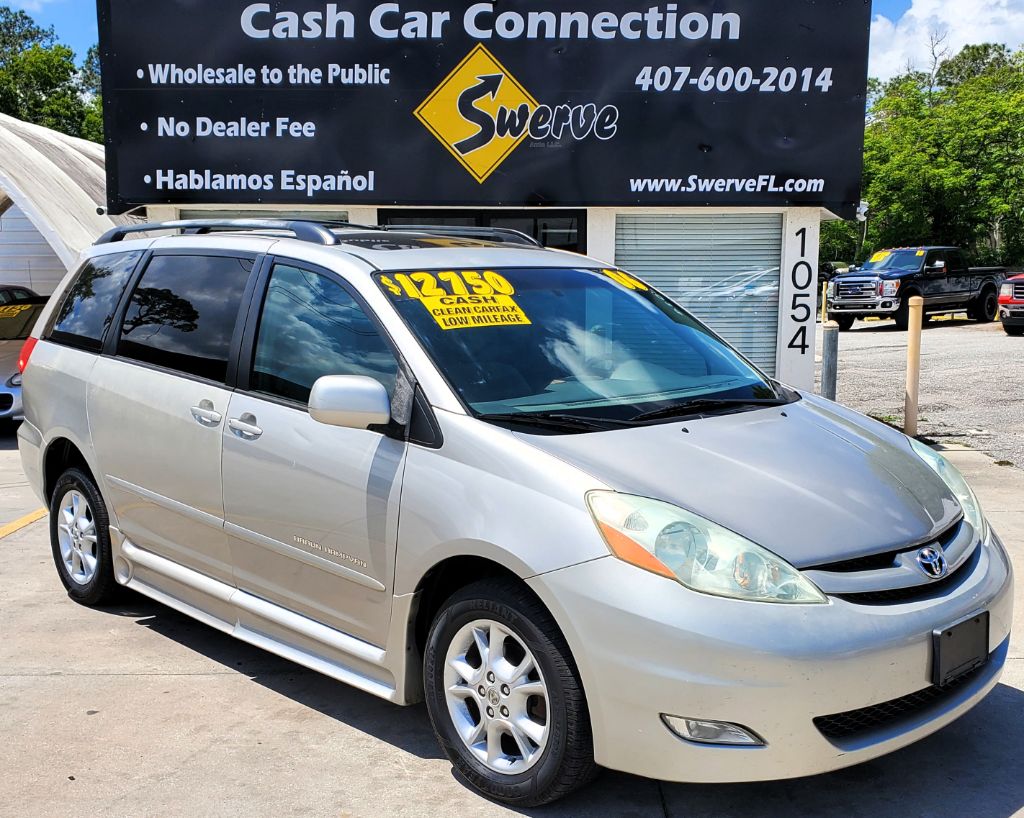 Silver 2006 Toyota Sienna XLE 7-Passenger Minivan Front-Wheel Drive Automatic