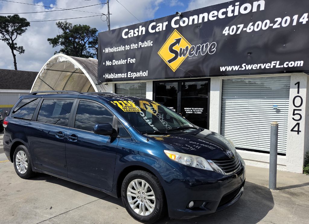2012 Toyota Sienna - $7,750