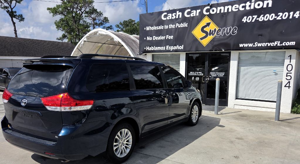2012 Toyota Sienna - $7,750