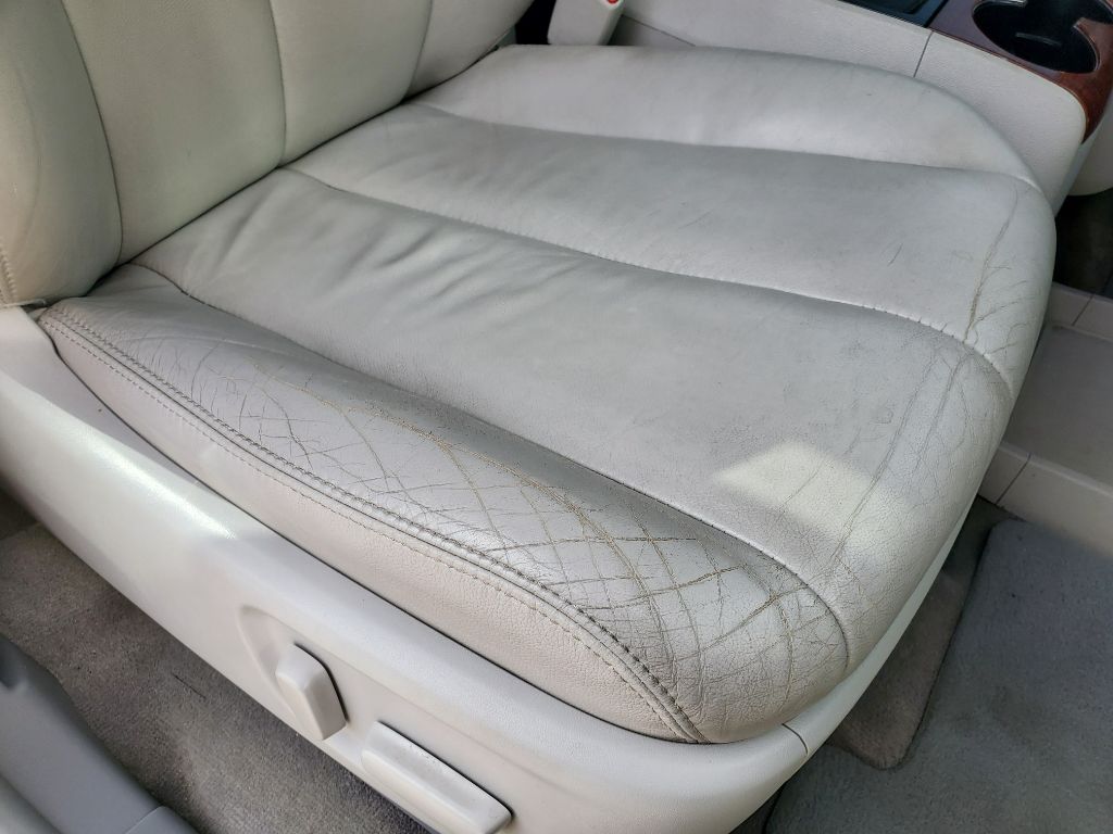 2012 Toyota Sienna - $8,750