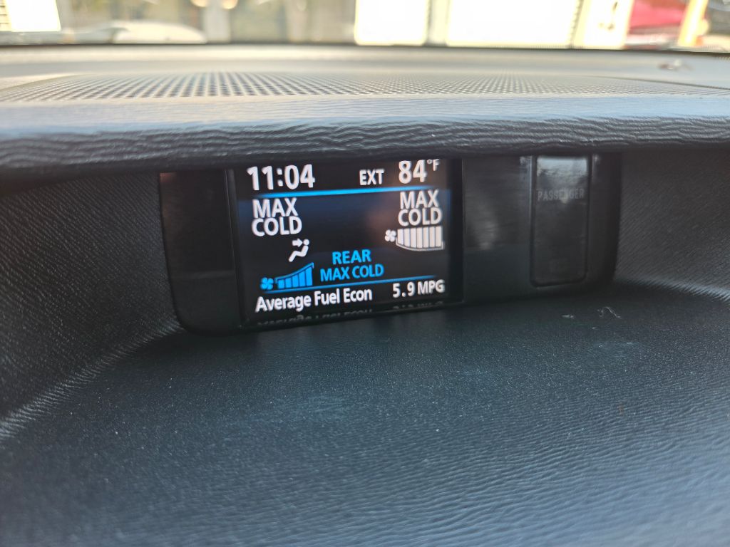 2012 Toyota Sienna - $8,250