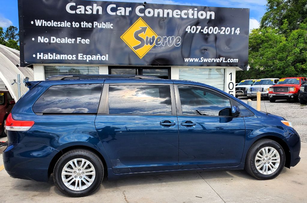 2012 Toyota Sienna - $8,750