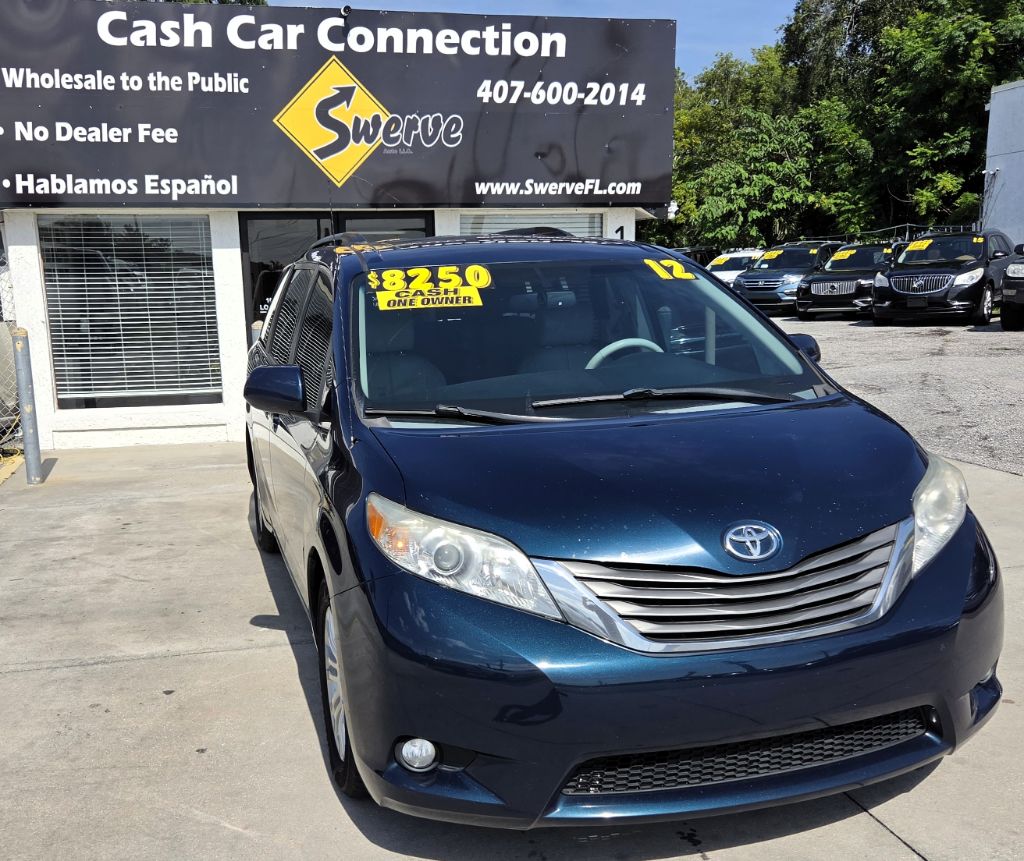 2012 Toyota Sienna - $8,250