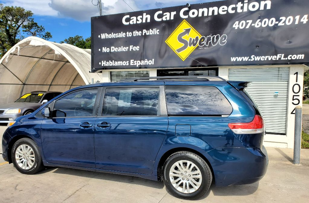 2012 Toyota Sienna - $8,750