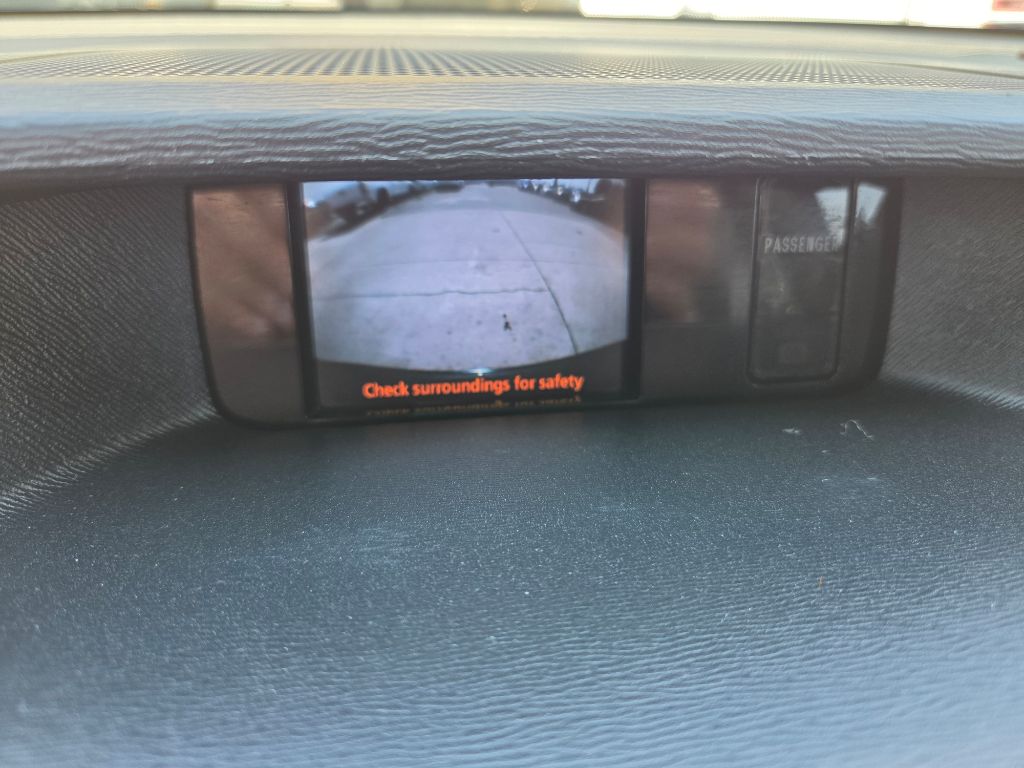 2012 Toyota Sienna - $8,250
