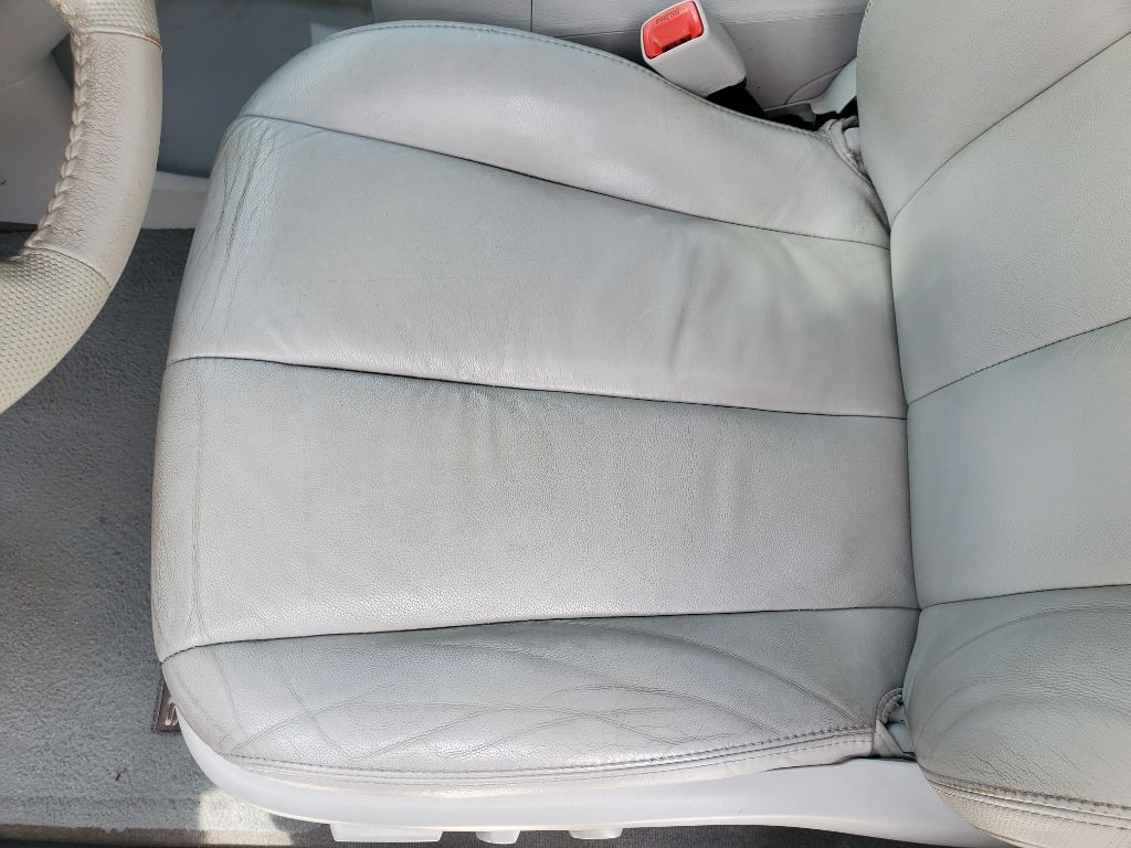2012 Toyota Sienna - $8,750