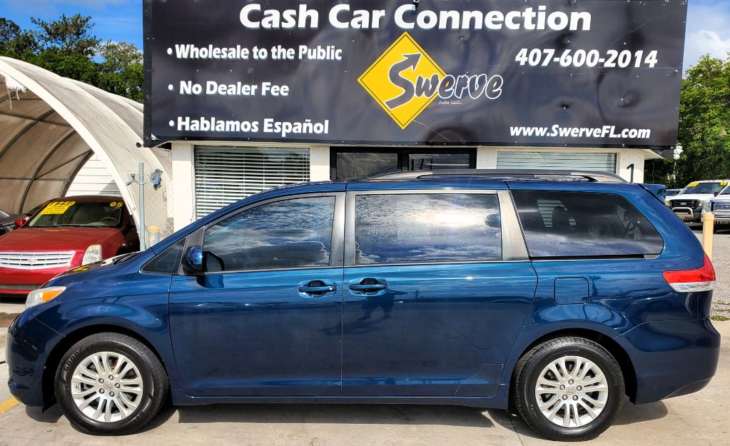 2012 Toyota Sienna - $8,750