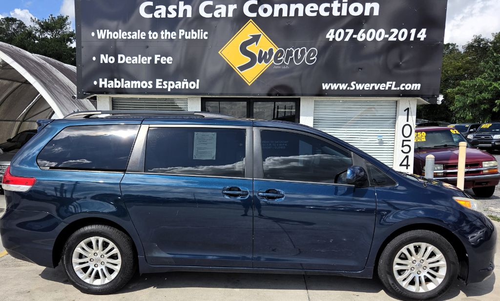 2012 Toyota Sienna - $7,750