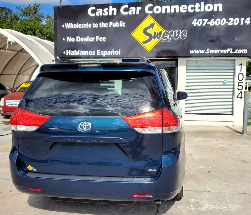 2012 Toyota Sienna - $8,750