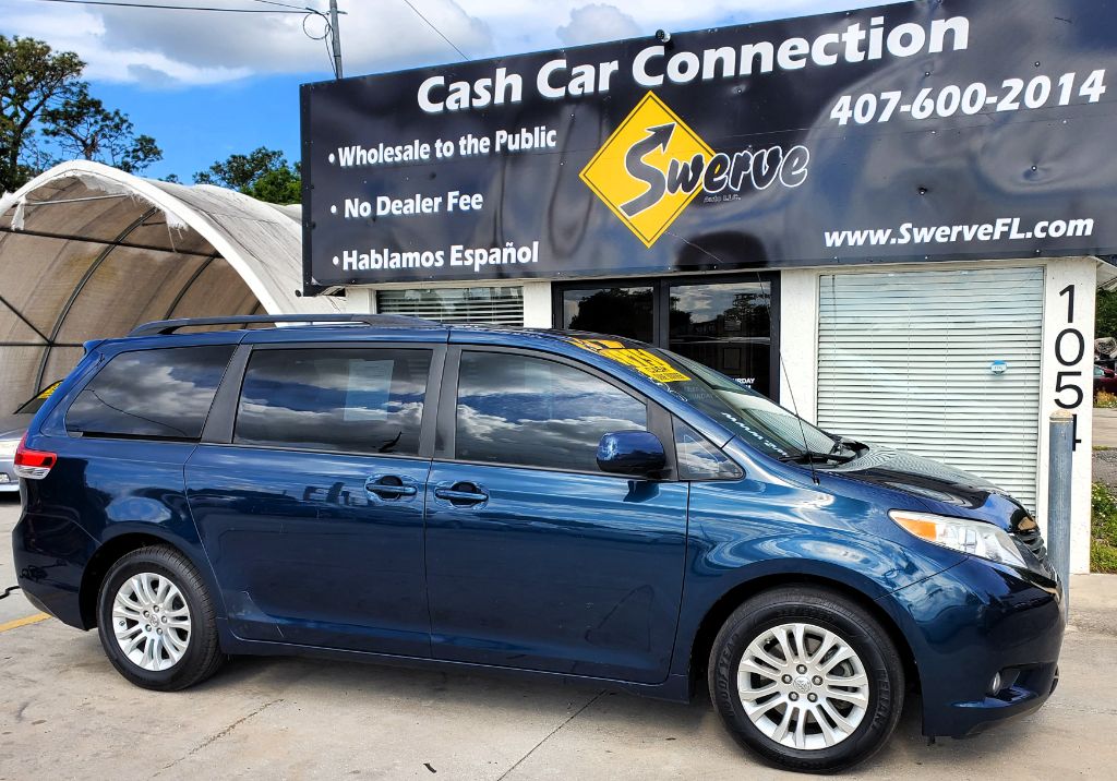 2012 Toyota Sienna - $8,750
