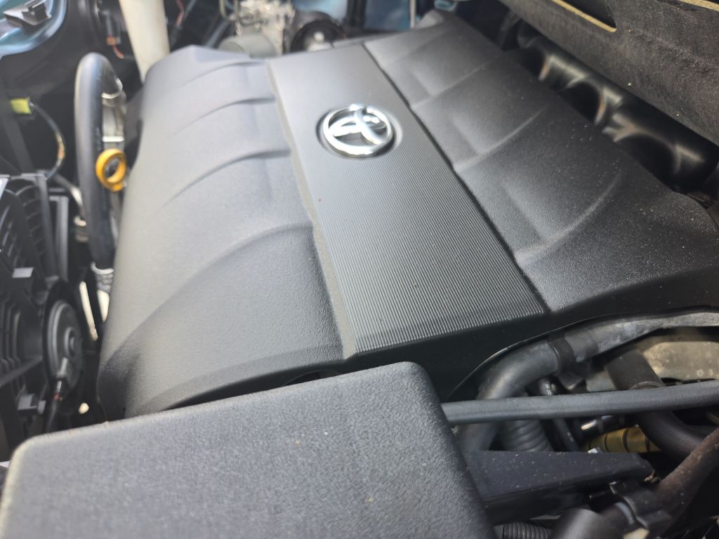 2012 Toyota Sienna - $7,750