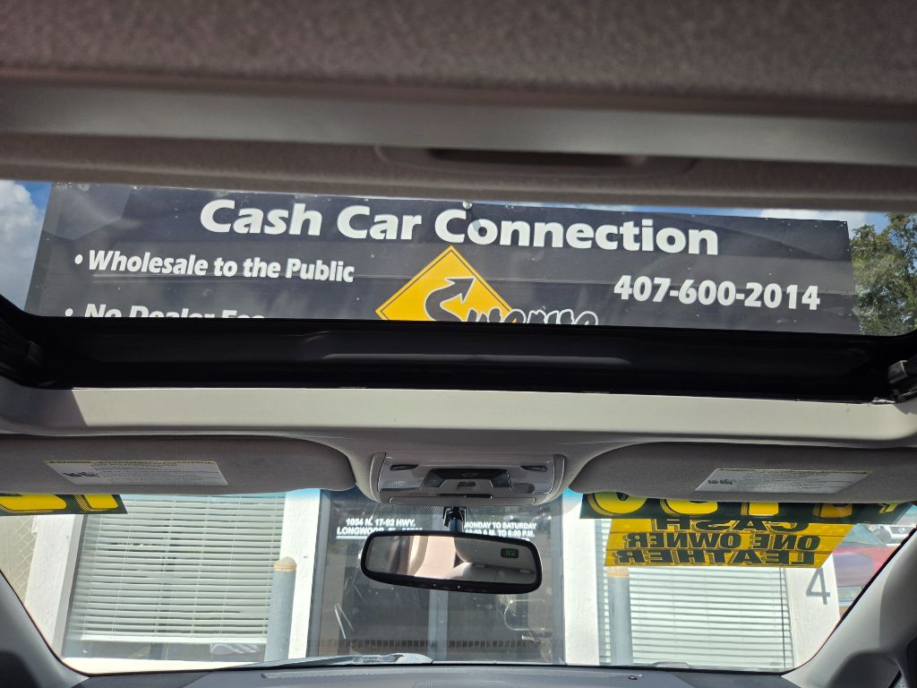 2012 Toyota Sienna - $7,750