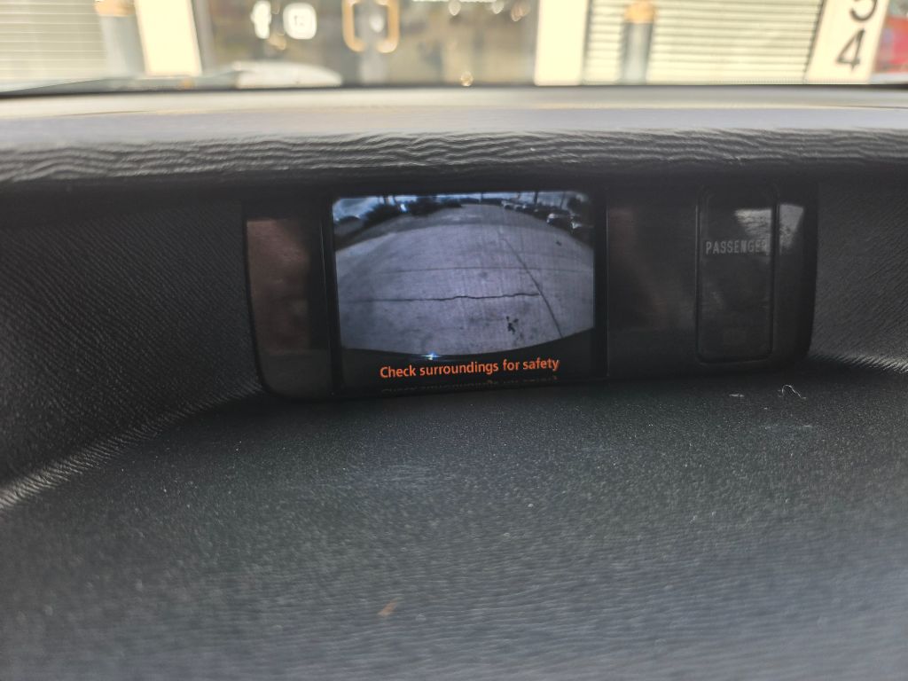 2012 Toyota Sienna - $7,750