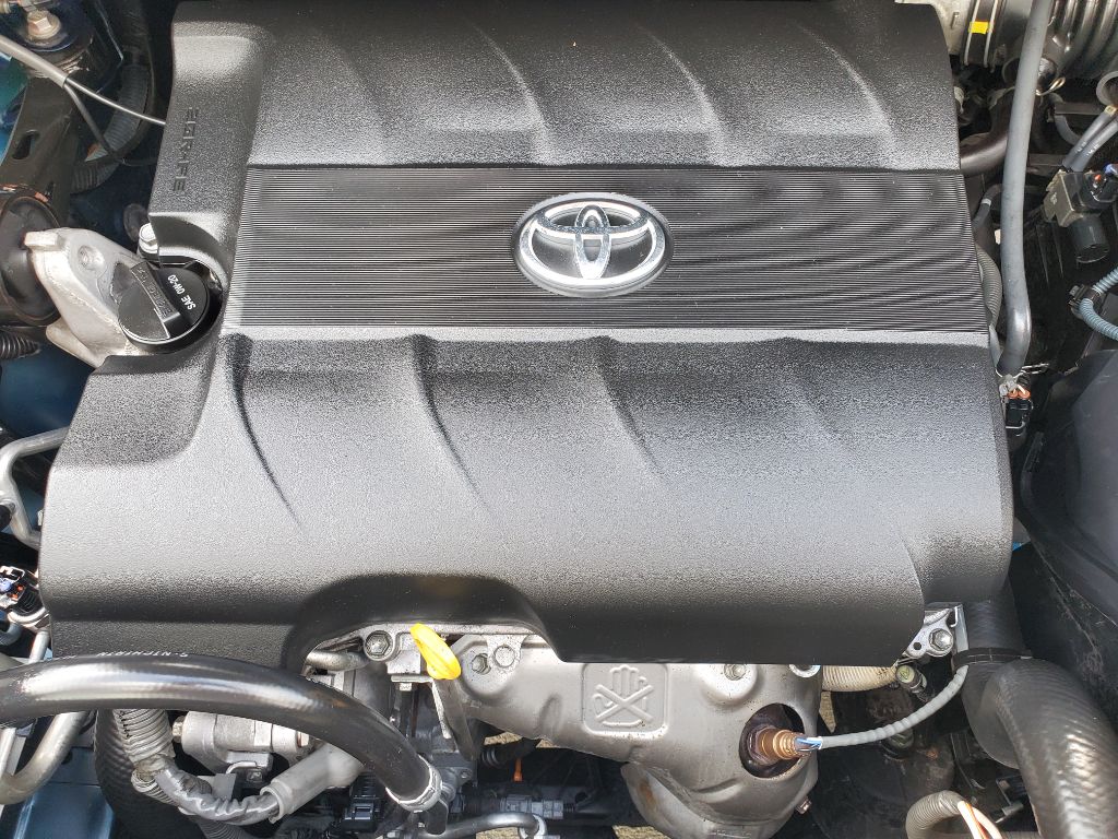 2012 Toyota Sienna - $8,750