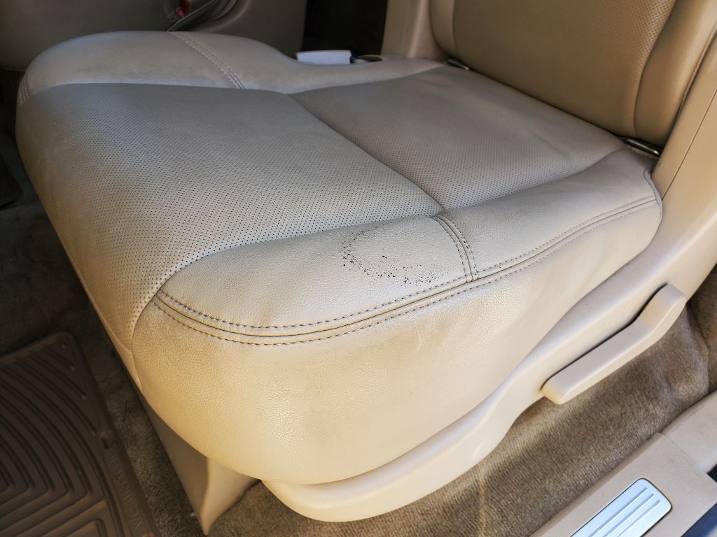 2012 Chevrolet Suburban - $6,750