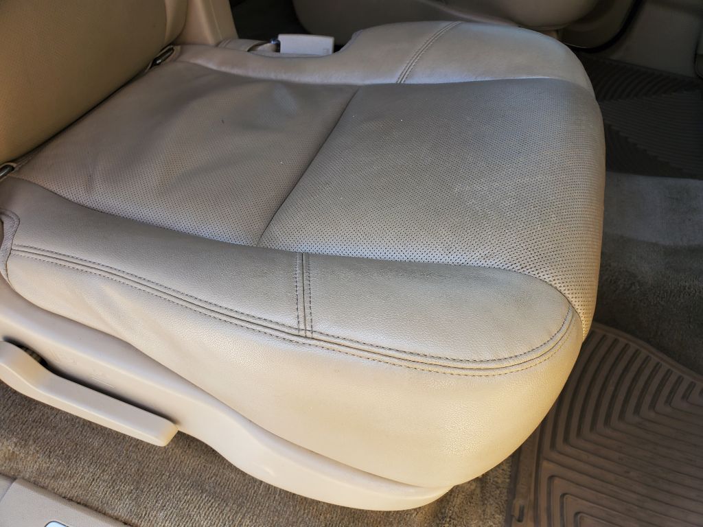 2012 Chevrolet Suburban - $6,750
