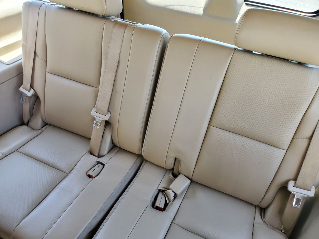 2012 Chevrolet Suburban - $6,750