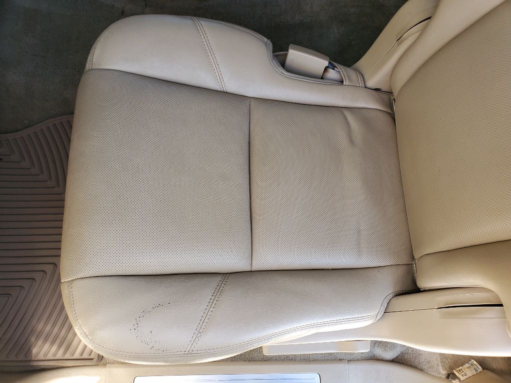 2012 Chevrolet Suburban - $6,750