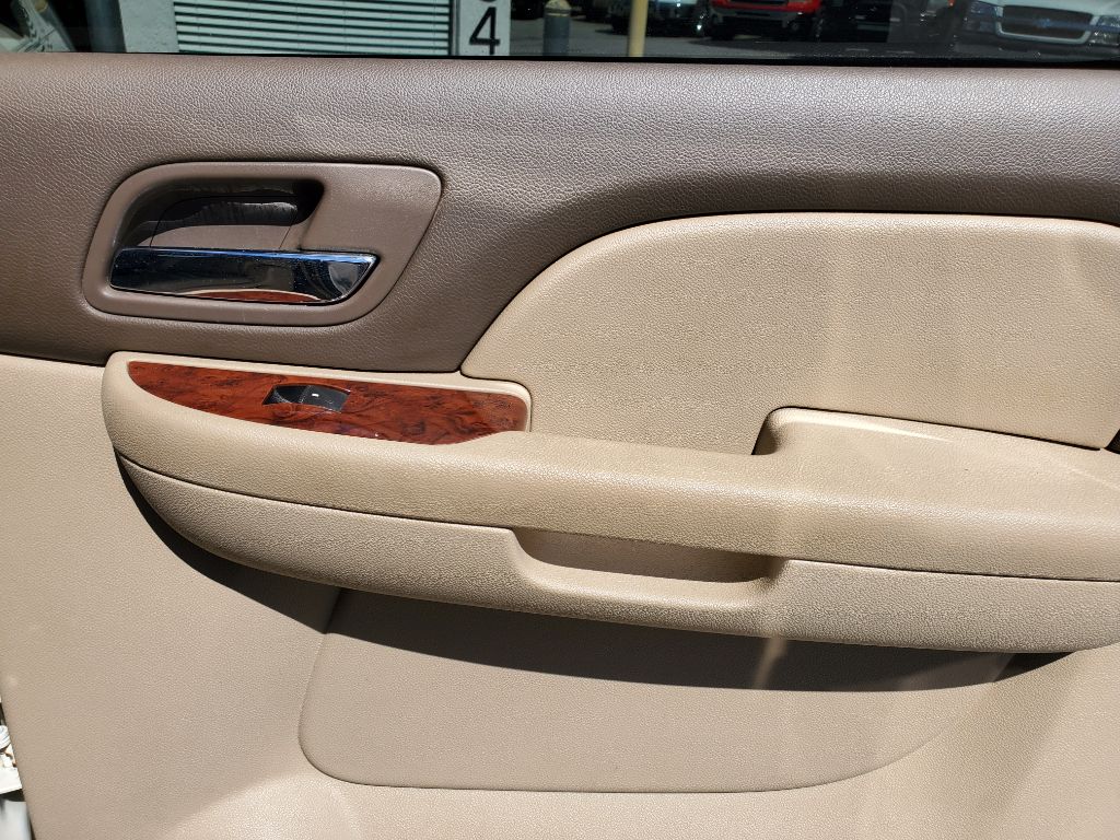 2012 Chevrolet Suburban - $6,750