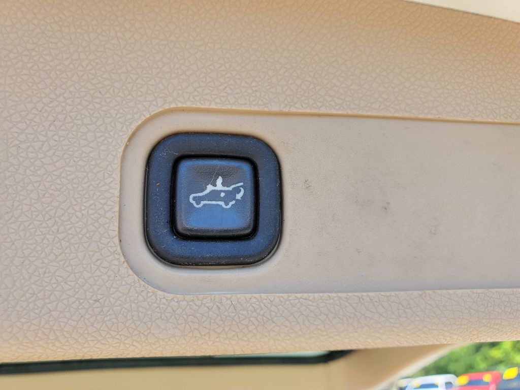 2012 Chevrolet Suburban - $6,750