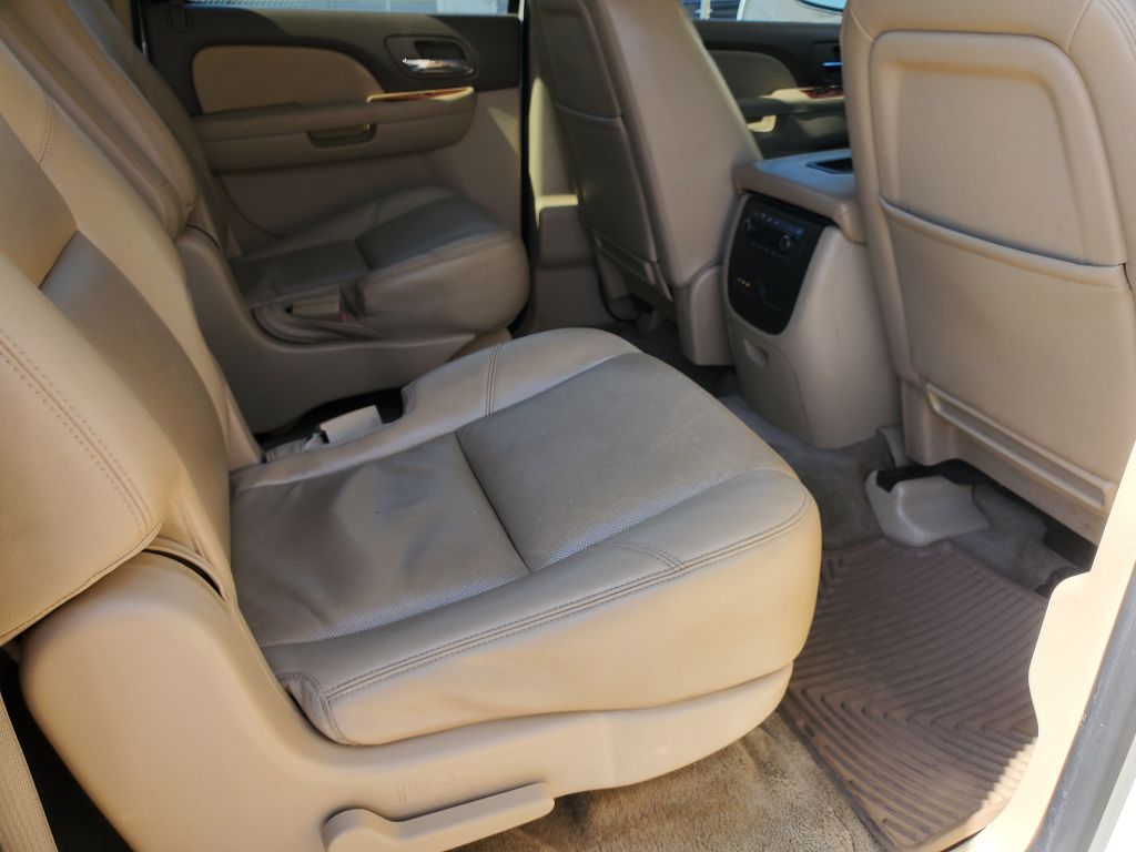 2012 Chevrolet Suburban - $6,750