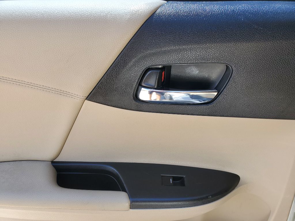 2015 Honda Accord - $9,750