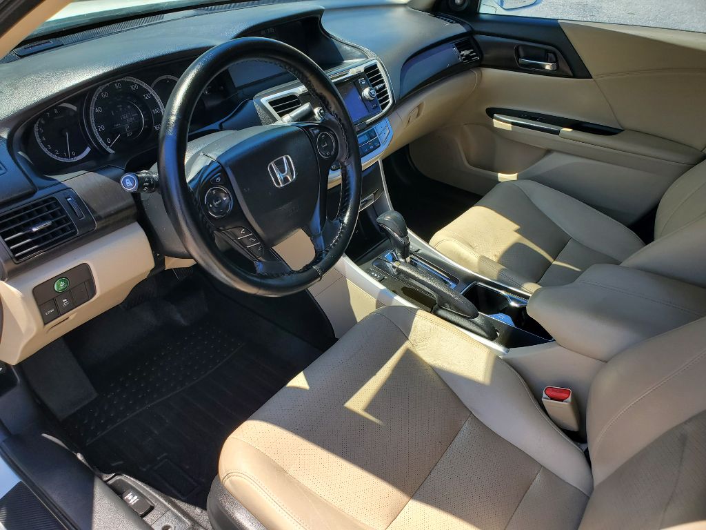 2015 Honda Accord - $9,750