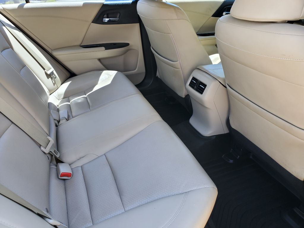 2015 Honda Accord - $9,750