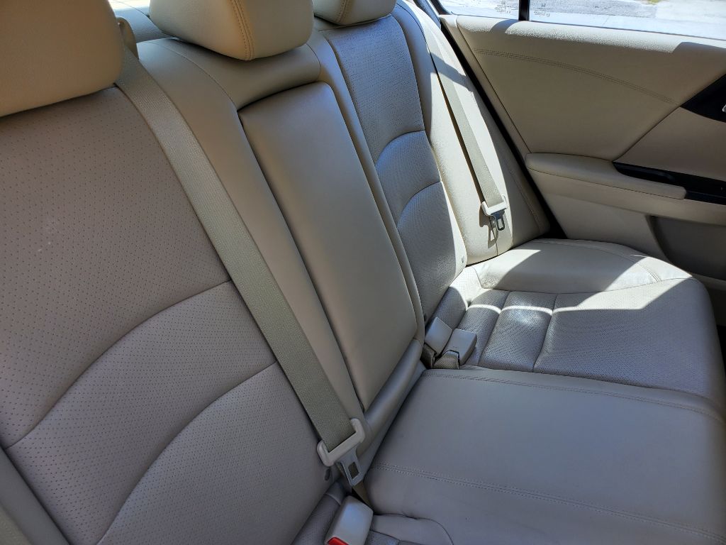 2015 Honda Accord - $9,750