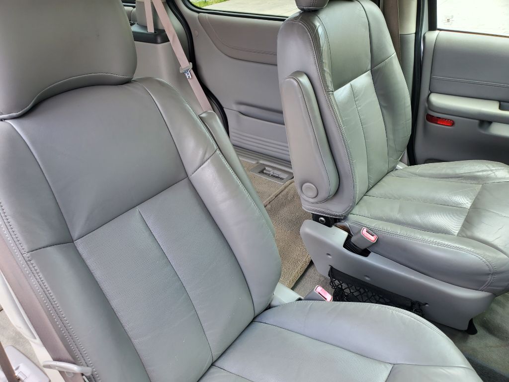 2002 Oldsmobile Silhouette - $2,750
