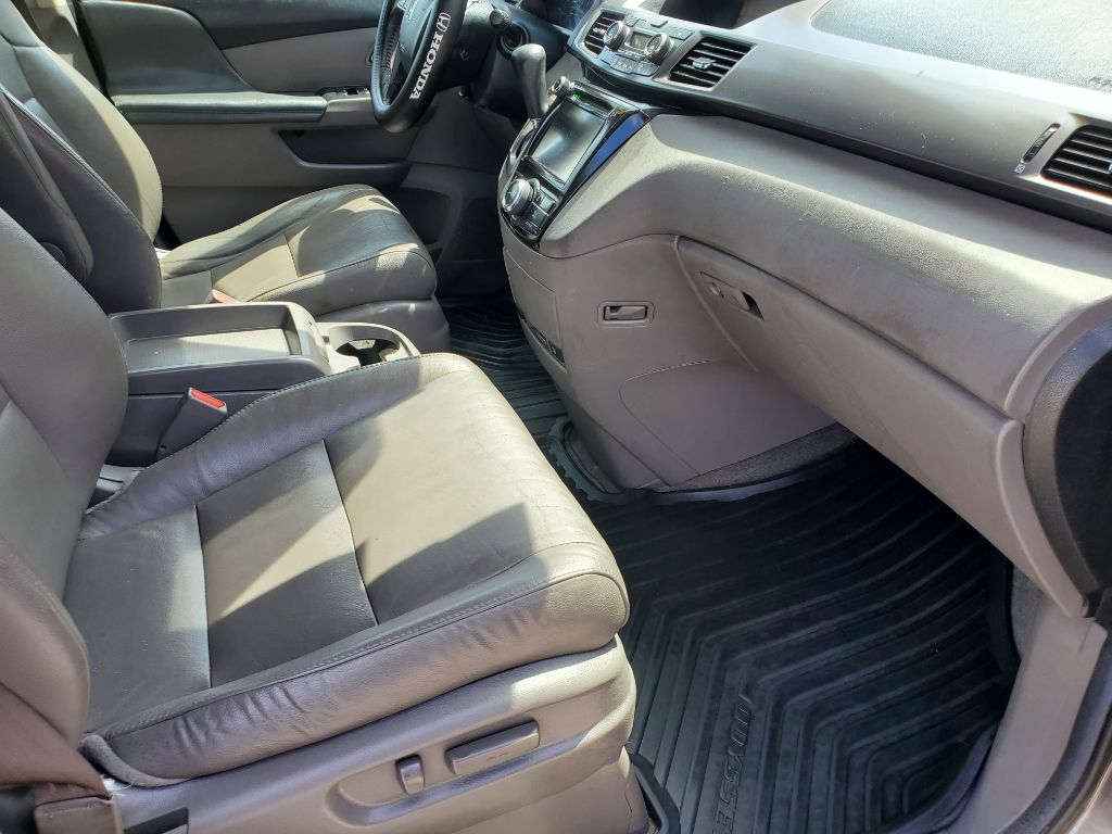 2014 Honda Odyssey - $8,750