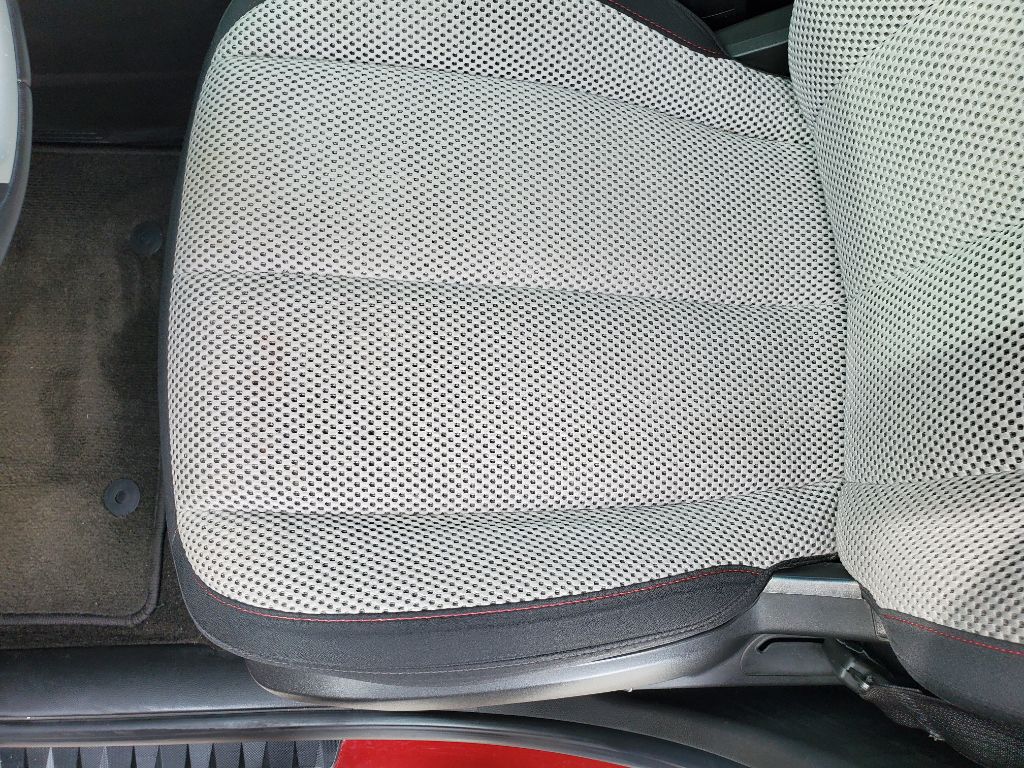2011 Chevrolet Equinox - $4,750