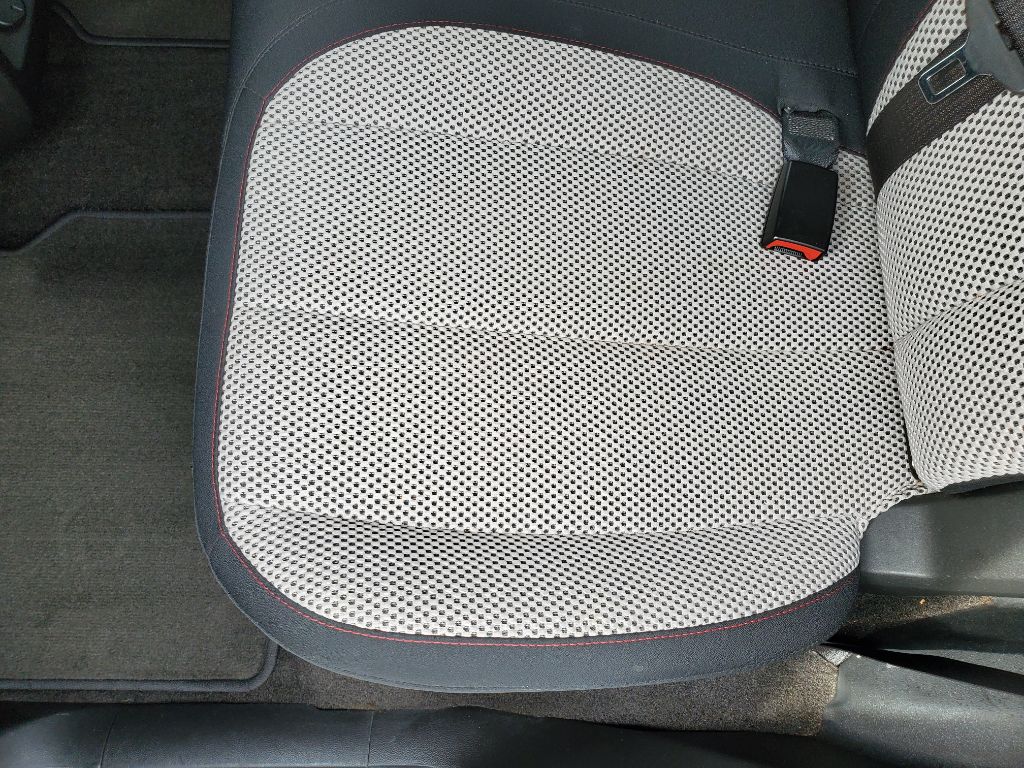 2011 Chevrolet Equinox - $4,750