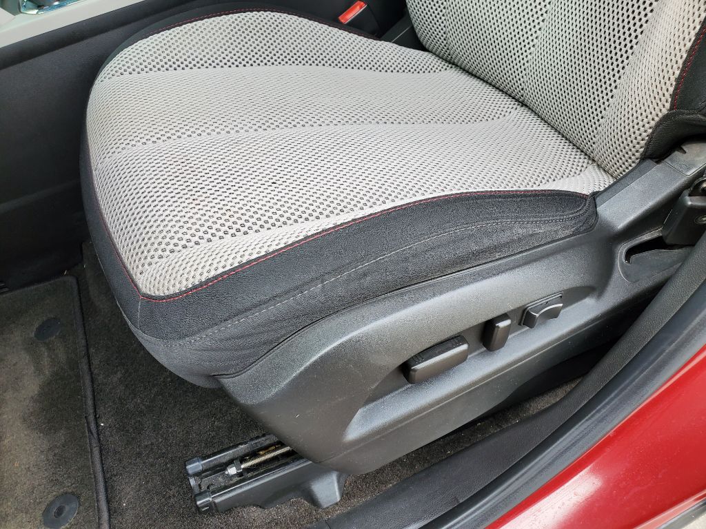 2011 Chevrolet Equinox - $4,750