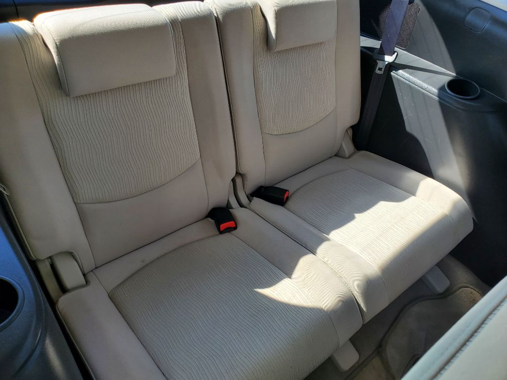 2010 MAZDA MAZDA5 - $4,250