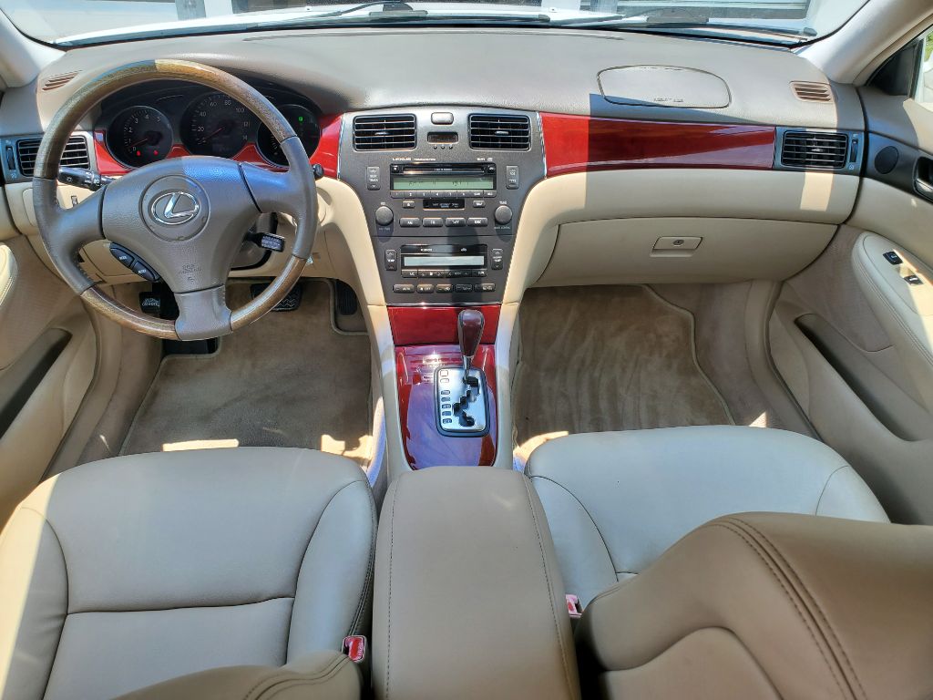 2002 Lexus ES - $7,250