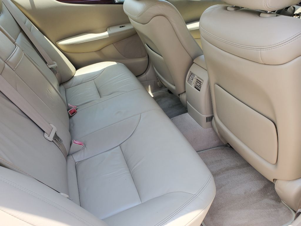 2002 Lexus ES - $7,250