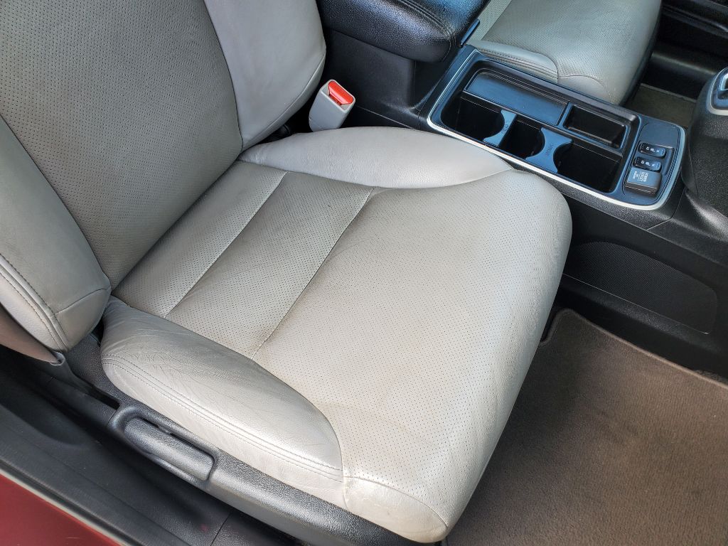 2015 Honda CR-V - $9,750
