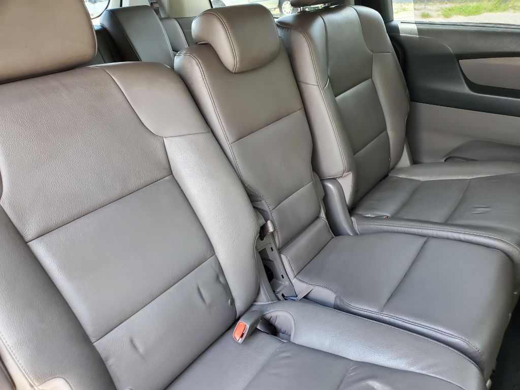 2016 Honda Odyssey - $9,750