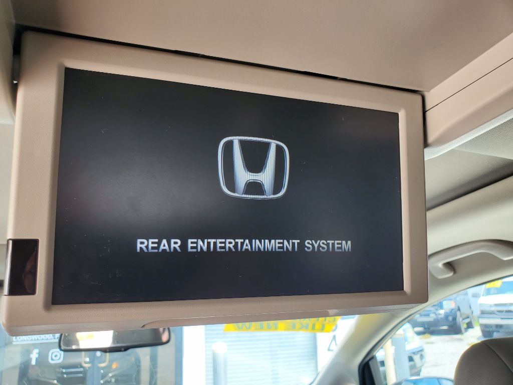 2016 Honda Odyssey - $9,750