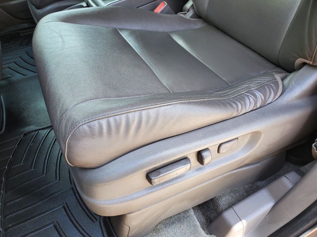 2016 Honda Odyssey - $9,750