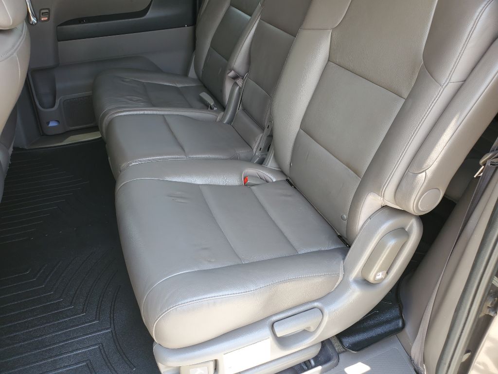 2016 Honda Odyssey - $9,750