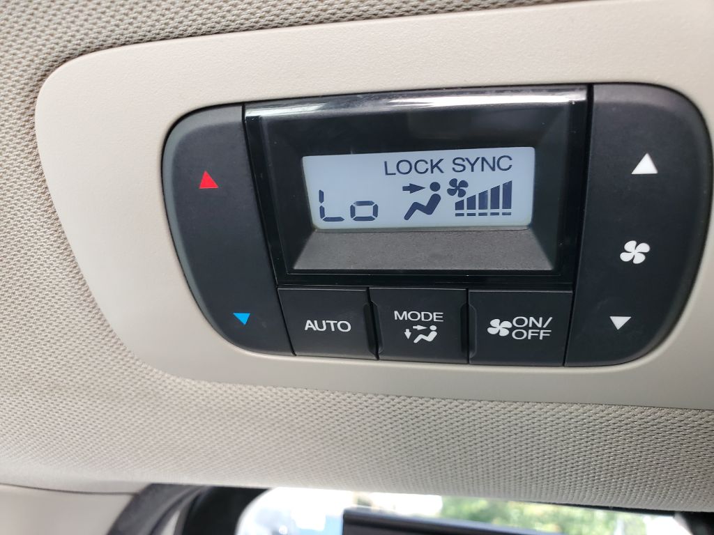 2016 Honda Odyssey - $9,750
