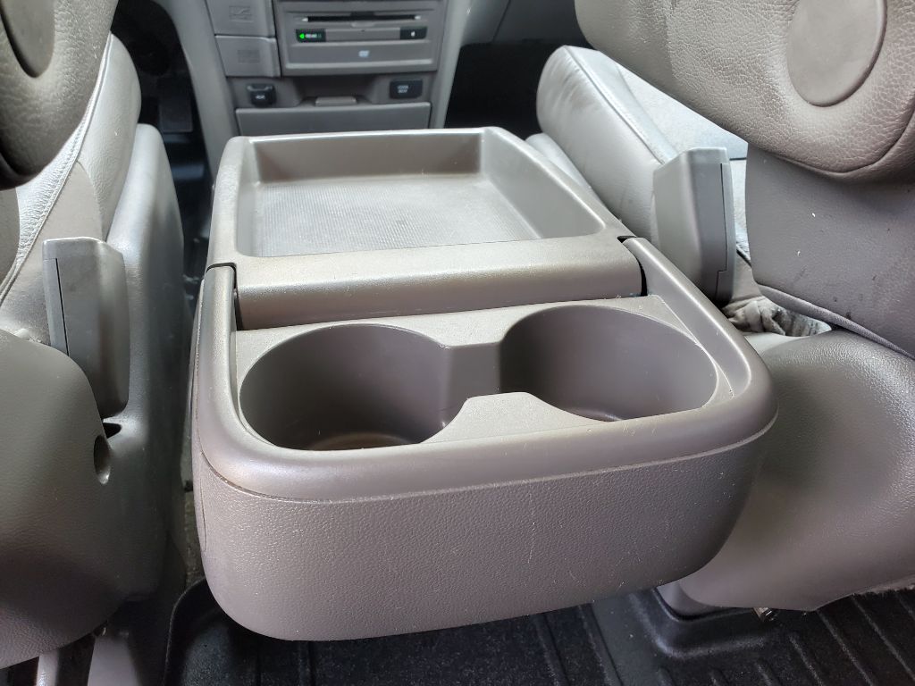 2016 Honda Odyssey - $9,750